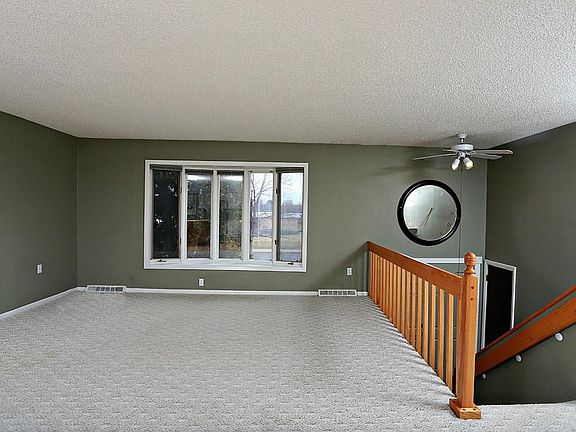 3rd image of 116 Pueblo Dr