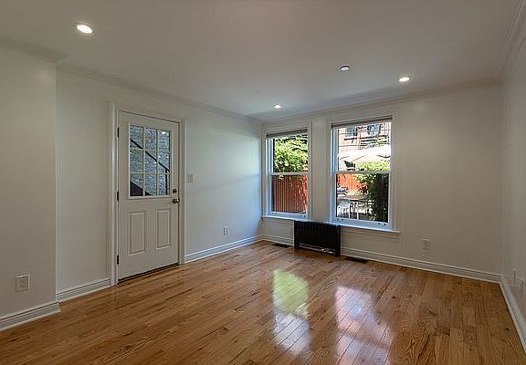 4th image of 1181 Dean St