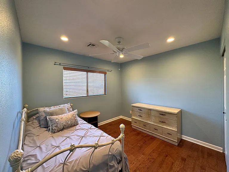 1380 Haven Green Ct — Photo 18