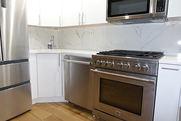 Rented by Keller Williams NYC | media 33