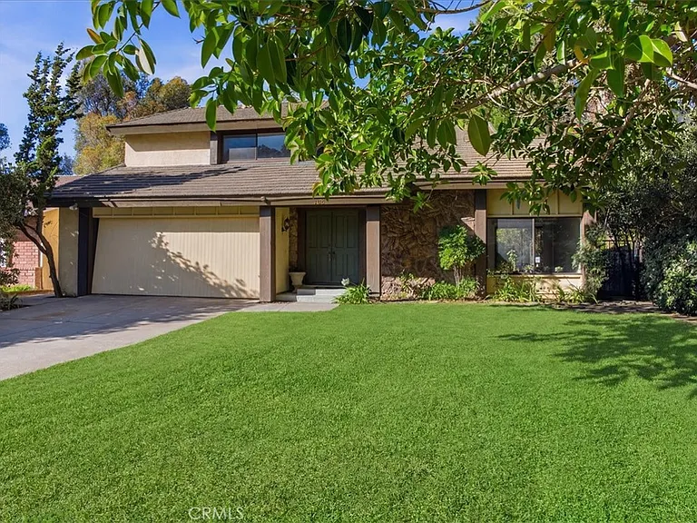 780 S Carriage Cir — Photo 9