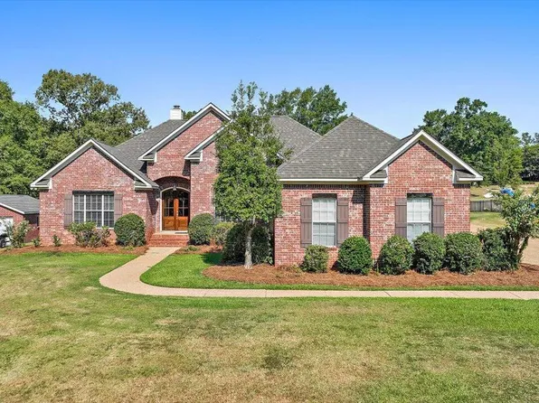 107 Redbud Dr, Brandon, MS 39047