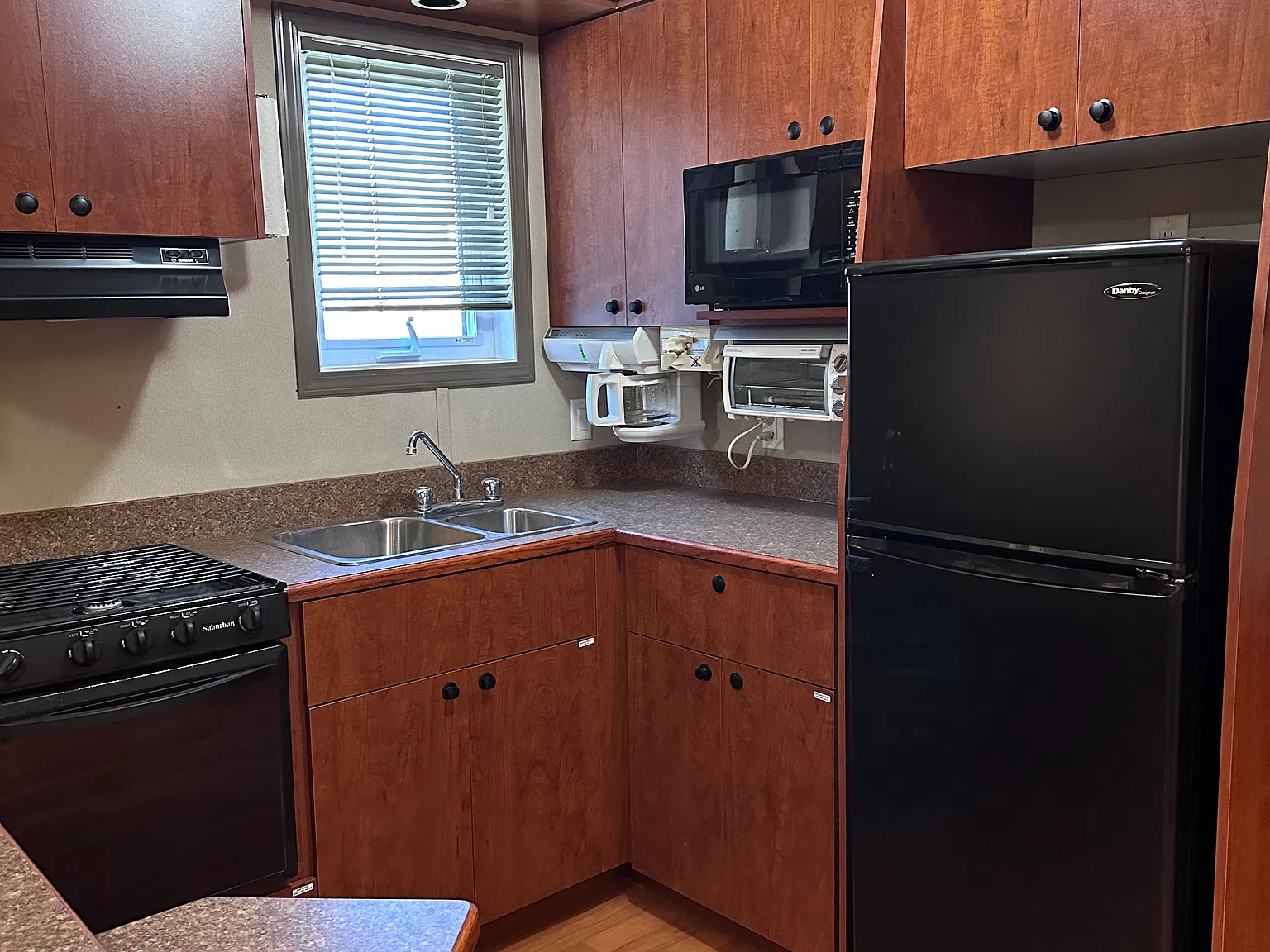 1 bed, 400 sqft, $800 — Photo 1