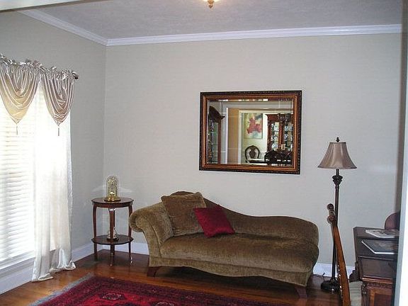 2nd image of 311 Gardenia Dr