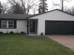 323 Portland Dr, Huron, OH 44839