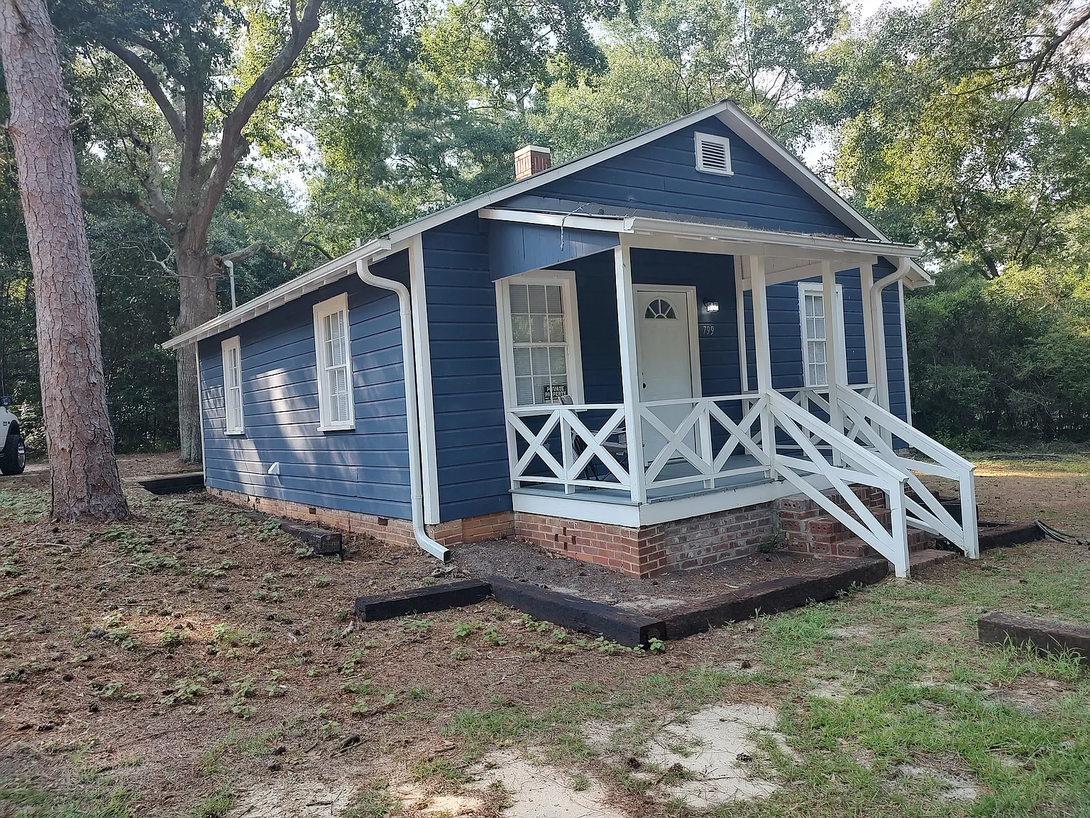 1 bed, 950 sqft, $1,100 — Photo 1