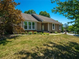 210 SW 27th St, Blue Springs, MO 64015