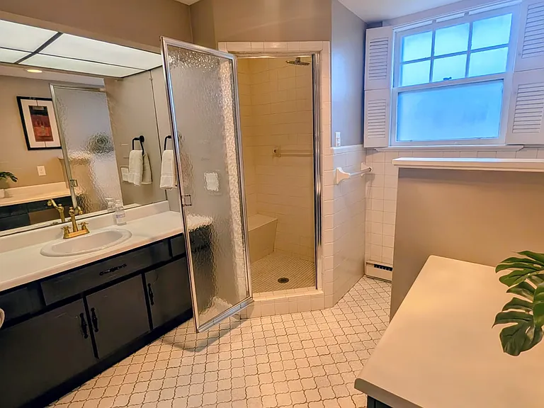 Bathroom 2nd Floor