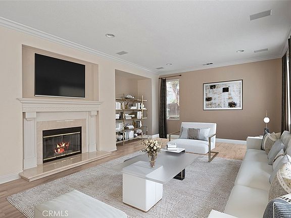 3rd image of 8469 Applegate Ct