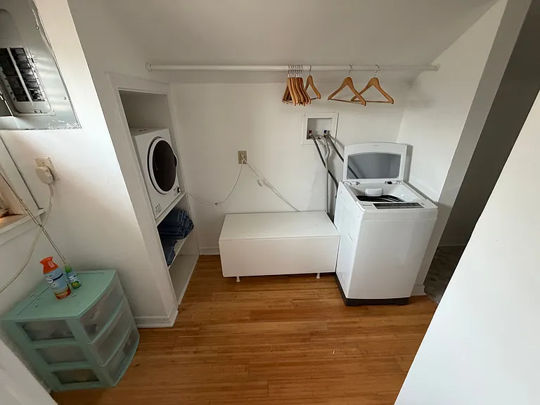 208 Union St #B — Photo 3