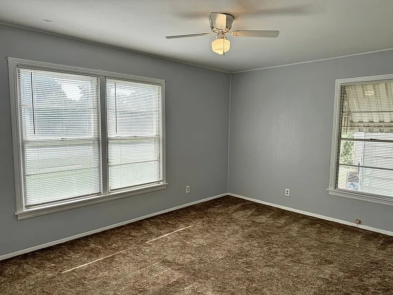 4326 Rhea Rd — Photo 10