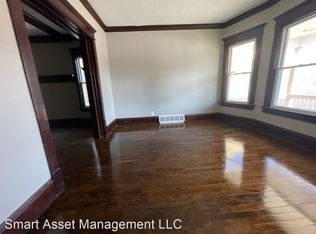 4510 W Lloyd St, Milwaukee, WI 53208