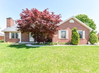 3126 Oakmont Dr, Lapel, IN 46051