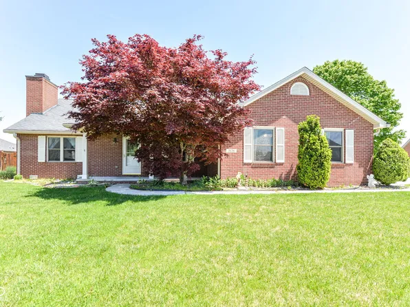 3126 Oakmont Dr, Lapel, IN 46051