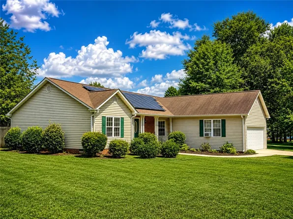 606 Laurel Creek Dr, Anderson, SC 29621