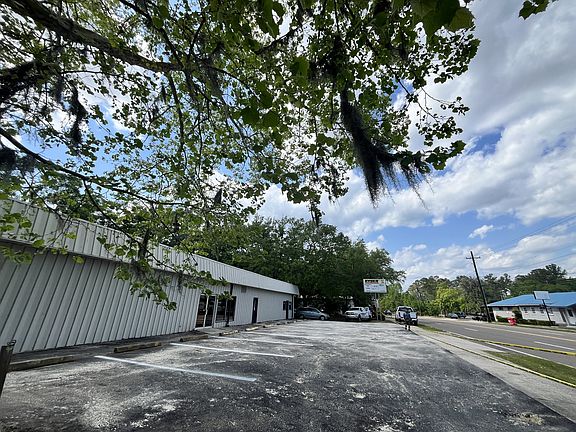 4502 NW 6th Street; Middle Unit; Newly Paved Parking Lot