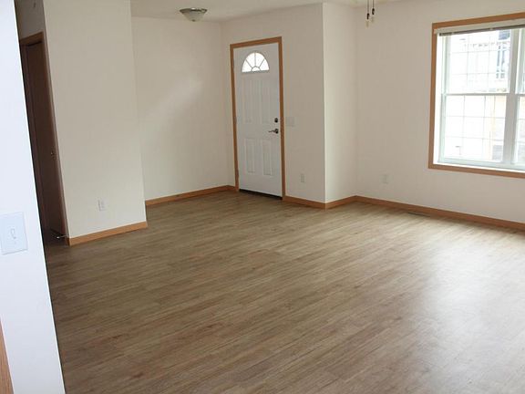 4th image of 2927 Kentville Dr