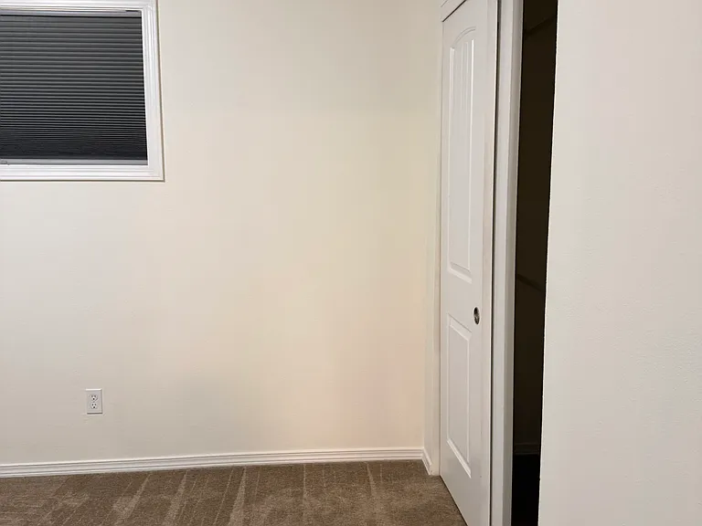 5820 N Moore St — Photo 39
