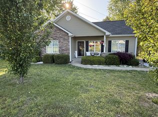 543 Main St, Mc Ewen, TN 37101