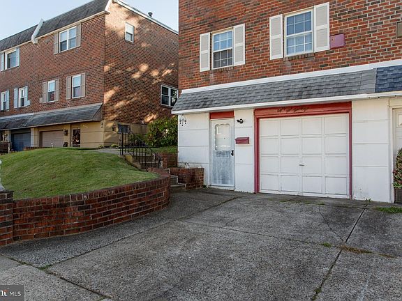 2nd image of 8925 Sylvia Ln