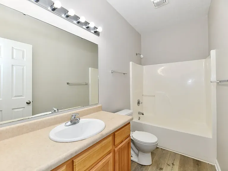 10454 Platinum Dr — Photo 9