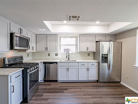 3rd image of 7700 Malvern Hill Ct