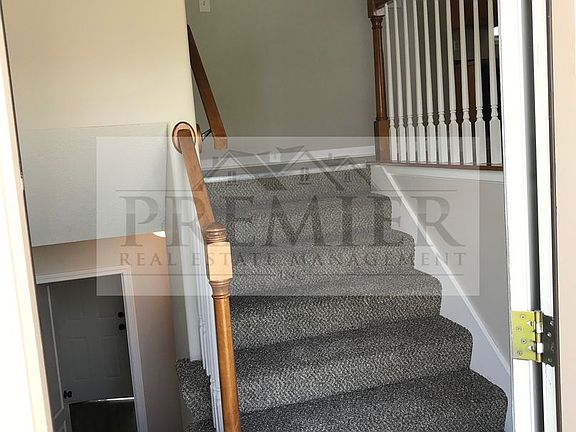3rd image of 717 SW Tisha Ln