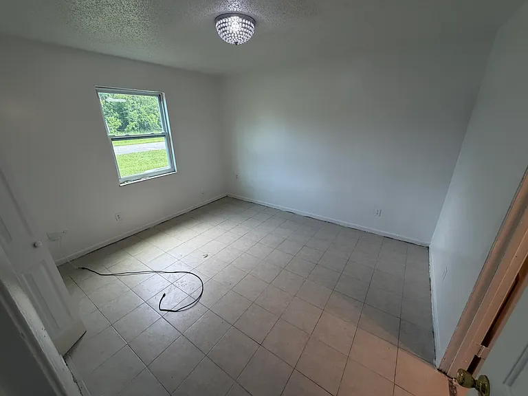 5001 Eastwood Dr #A — Photo 10