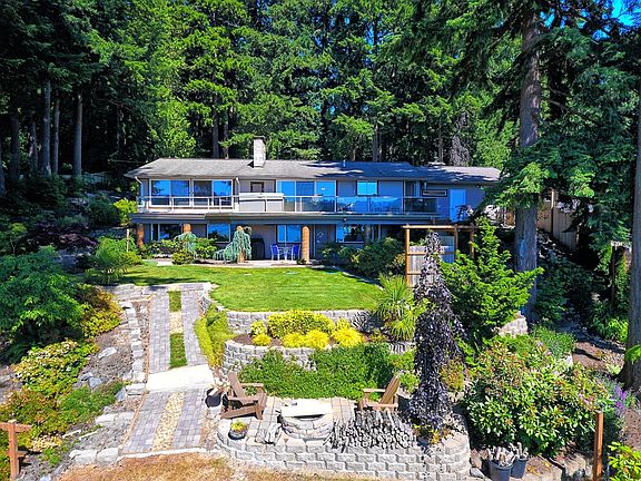 2nd image of 1149 Lower Marine Dr