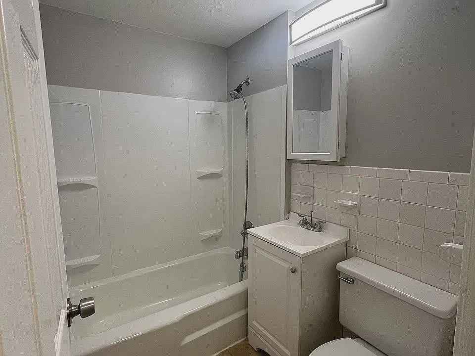 1 bed, 1.0 bath, $1,575 — Photo 3