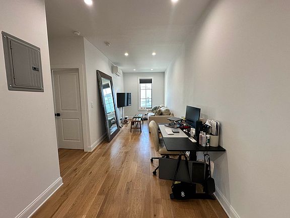 4th image of 22-55 36th St #2R