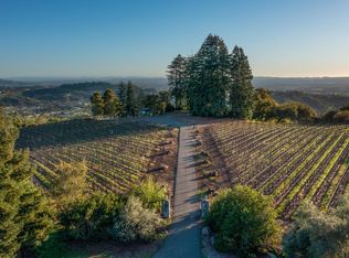 1960 Redwood Hill Court, Santa Rosa, CA 95404