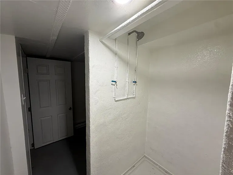 1436 Poplar St — Photo 16