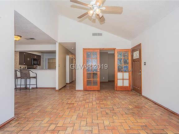 3rd image of 1395 Hialeah Dr APT A