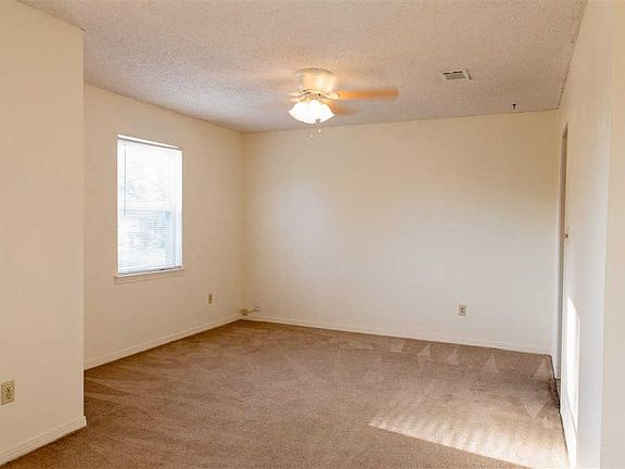 4th image of 4975 La Ventana Cir