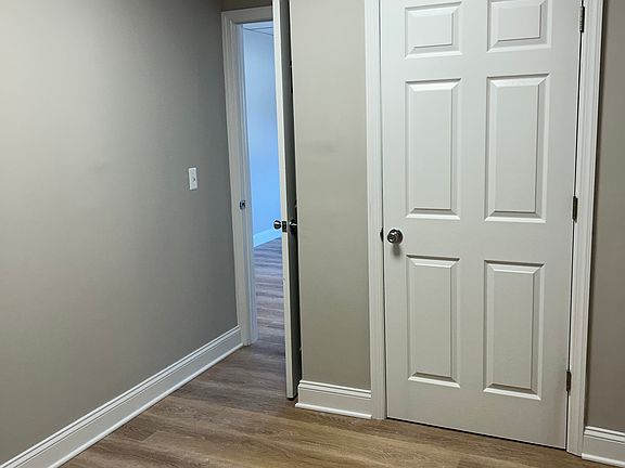Den w/ Closet