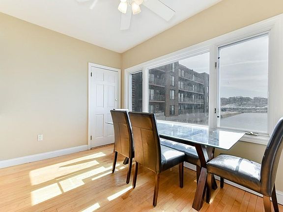 5th image of 241 Washington Ave APT 4