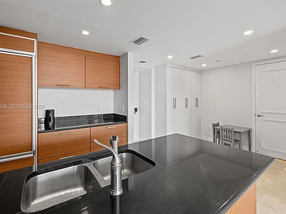 4th image of 50 Biscayne Blvd APT 4405