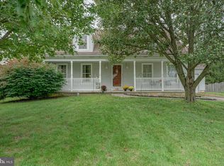 12 Bacon St, Clayton, NJ 08312