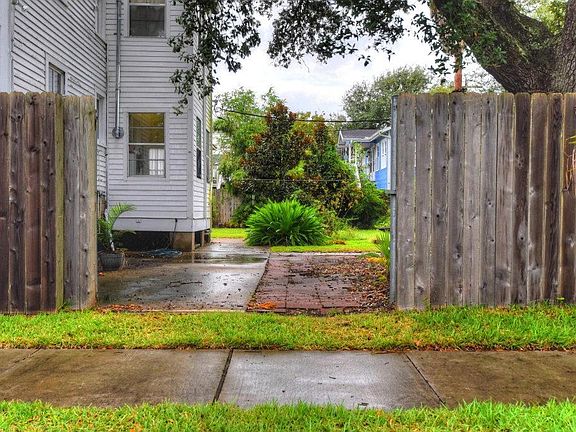 5th image of 3404 Avenue Q