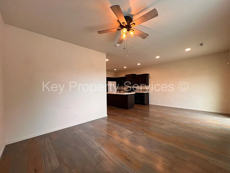 5600 NE 129th Pl — Photo 11