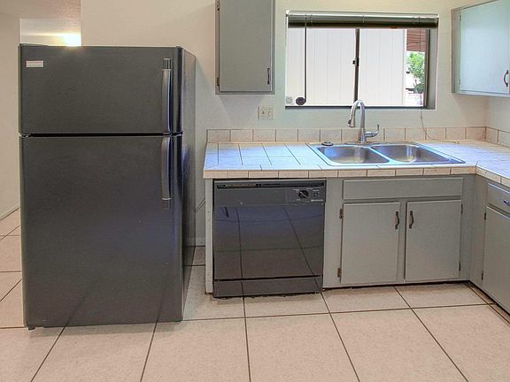 3rd image of 7011 N Starview Dr