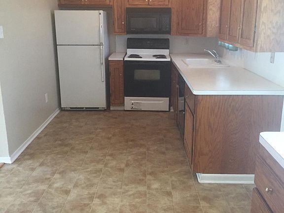 4th image of 3129 Cloverdale Pl