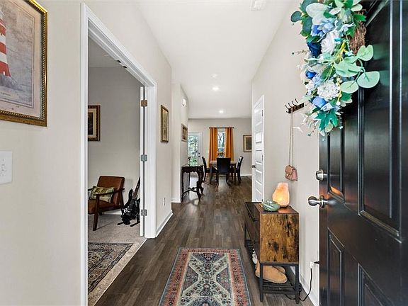 4th image of 301 Autrey Drive