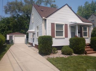 6040 Kim Ave, Allen Park, MI 48101