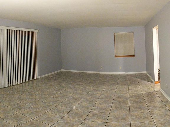 5th image of 208 S Ashbury Ave