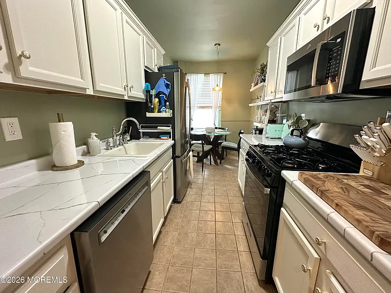 500 Deal Lake Dr #2D — Photo 2