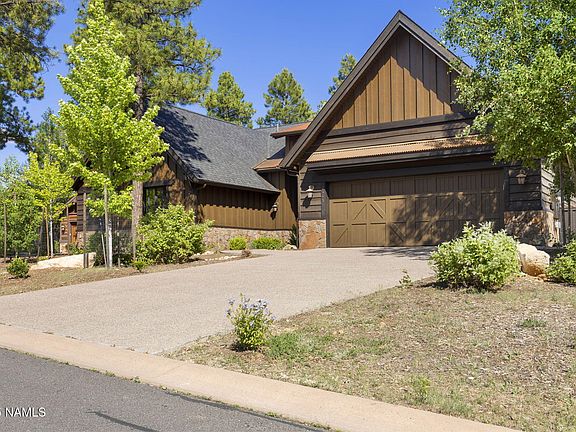 3rd image of 2645 E Telluride Dr