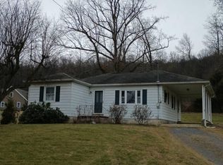 1438 Briertown Rd, East Earl, PA 17519