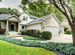 6231 Linda Ln, Lino Lakes, MN 55014